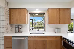 5669 America Dr, Sarasota, FL 34231 - Photo 17