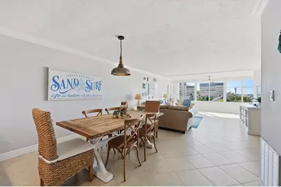 1200 E Peppertree Lane #307, Sarasota, FL 34242 - Photo 9