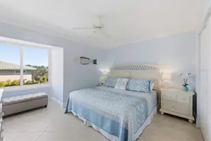1200 E Peppertree Ln, Sarasota, FL 34242 - Photo 27