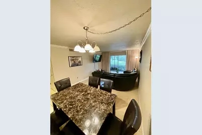 918 La Costa Circle #3, Sarasota, FL 34237 - Photo 3