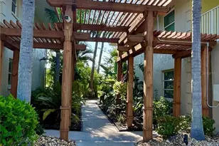 918 La Costa Cir, Sarasota, FL 34237 - Photo 25