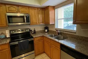 918 La Costa Cir, Sarasota, FL 34237 - Photo 11