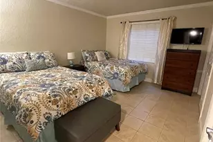 918 La Costa Cir, Sarasota, FL 34237 - Photo 19