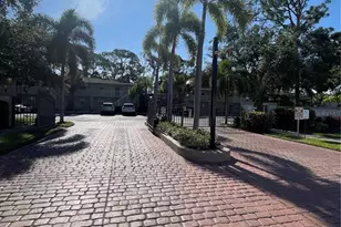 918 La Costa Cir, Sarasota, FL 34237 - Photo 23