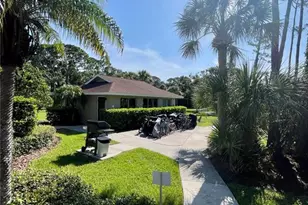 918 La Costa Cir, Sarasota, FL 34237 - Photo 27