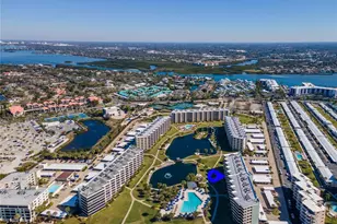 5790 Midnight Pass Rd, Sarasota, FL 34242 - Photo 9