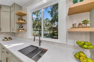 1611 Hyde Park St, Sarasota, FL 34239 - Photo 29