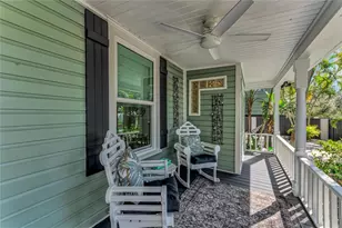 1611 Hyde Park St, Sarasota, FL 34239 - Photo 9