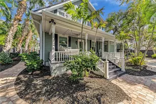 1611 Hyde Park St, Sarasota, FL 34239 - Photo 5