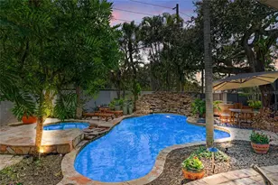 1611 Hyde Park St, Sarasota, FL 34239 - Photo 71