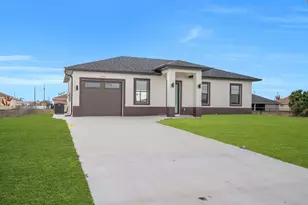 4003 10th St SW, Lehigh Acres, FL 33976 - Photo 3