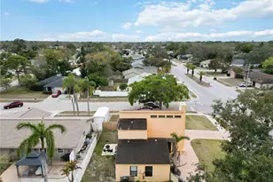 6515 Mauna Loa Blvd, Sarasota, FL 34241 - Photo 41