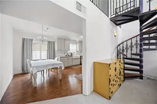 6515 Mauna Loa Blvd, Sarasota, FL 34241 - Photo 9