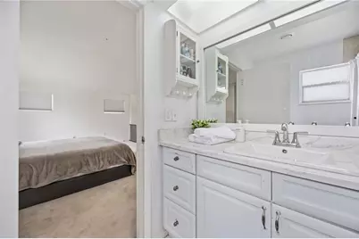 6515 Mauna Loa Boulevard, Sarasota, FL 34241 - Photo 25