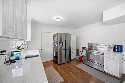 6515 Mauna Loa Boulevard, Sarasota, FL 34241 - Photo 13