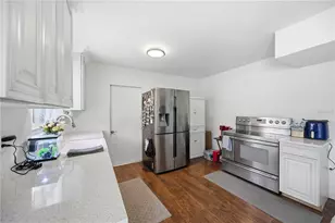 6515 Mauna Loa Blvd, Sarasota, FL 34241 - Photo 13