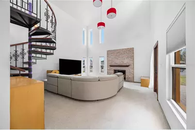 6515 Mauna Loa Boulevard, Sarasota, FL 34241 - Photo 7