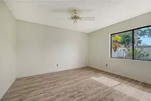 2491 Crispin Ct, Sarasota, FL 34235 - Photo 15