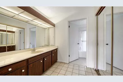 2491 Crispin Court #G3, Sarasota, FL 34235 - Photo 13