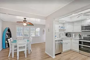 1019 Beach Manor Center, Venice, FL 34285 - Photo 5