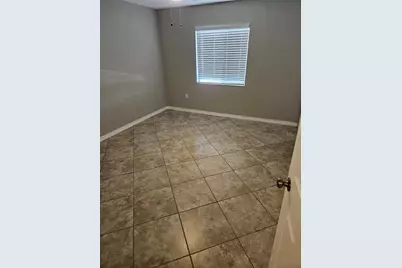 2744 Hidden Lake Boulevard #C, Sarasota, FL 34237 - Photo 3