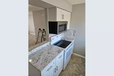 2744 Hidden Lake Boulevard #C, Sarasota, FL 34237 - Photo 9