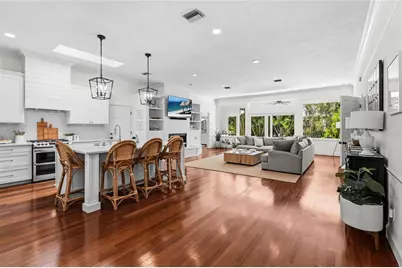 1920 Wisteria Street, Sarasota, FL 34239 - Photo 5