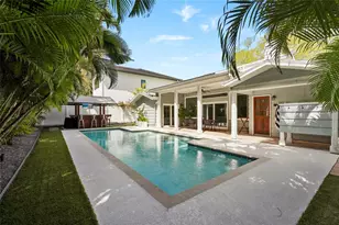 1920 Wisteria St, Sarasota, FL 34239 - Photo 37