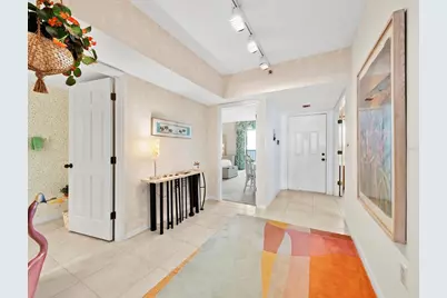 1445 Gulf Of Mexico Drive #103, Longboat Key, FL 34228 - Photo 7