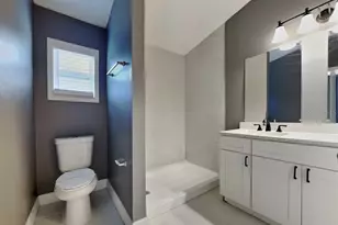 2418 Radnor Ave, Orlando, FL 32826 - Photo 9