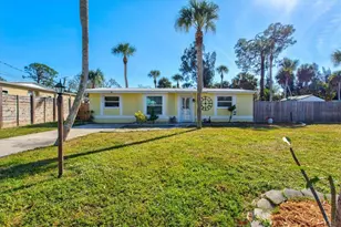 612 Frances St, Nokomis, FL 34275 - Photo 1