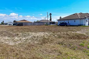 1117 NE 7th Pl, Cape Coral, FL 33909 - Photo 9