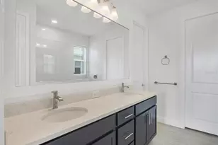 1027 Waterline Ct, Sarasota, FL 34240 - Photo 13