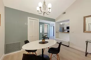 1687 Brookhouse Cir, Sarasota, FL 34231 - Photo 9