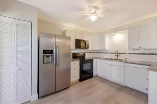 1687 Brookhouse Cir, Sarasota, FL 34231 - Photo 11