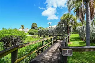 1687 Brookhouse Cir, Sarasota, FL 34231 - Photo 53