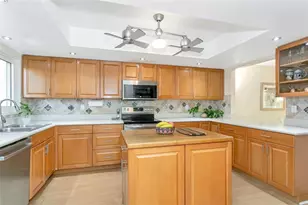 9000 Midnight Pass Rd, Sarasota, FL 34242 - Photo 21