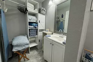 7150 N Tamiami Trl, Sarasota, FL 34243 - Photo 9