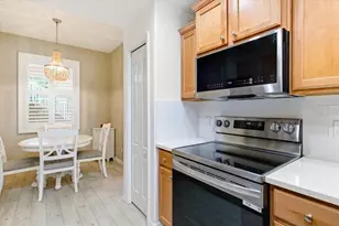 923 Fairwaycove Ln, Bradenton, FL 34212 - Photo 11