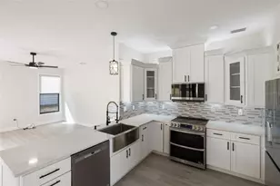 4608 Vintage Dr, Sarasota, FL 34243 - Photo 11