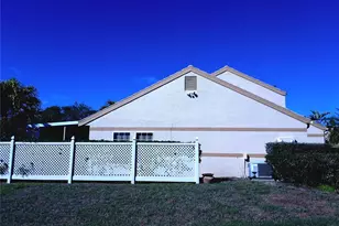 3502 57th Ave Cir W, Bradenton, FL 34210 - Photo 17