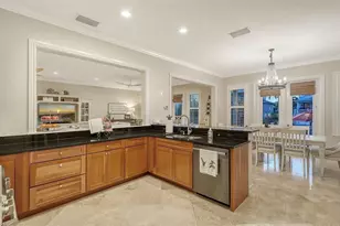 605 North Point Dr, Holmes Beach, FL 34217 - Photo 37