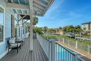 605 North Point Dr, Holmes Beach, FL 34217 - Photo 33