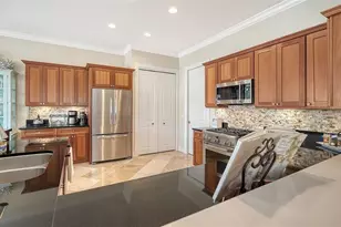 605 North Point Dr, Holmes Beach, FL 34217 - Photo 37