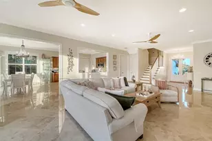 605 North Point Dr, Holmes Beach, FL 34217 - Photo 19