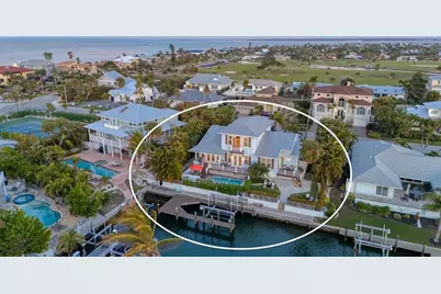 605 N Point Drive, Holmes Beach, FL 34217 - Photo 3