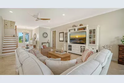 605 N Point Drive, Holmes Beach, FL 34217 - Photo 17