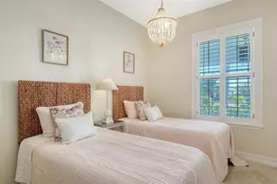 605 North Point Dr, Holmes Beach, FL 34217 - Photo 57