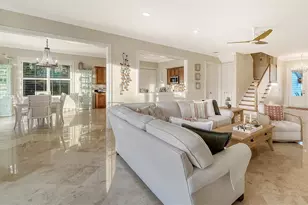 605 North Point Dr, Holmes Beach, FL 34217 - Photo 17