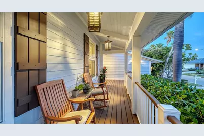 605 N Point Drive, Holmes Beach, FL 34217 - Photo 11